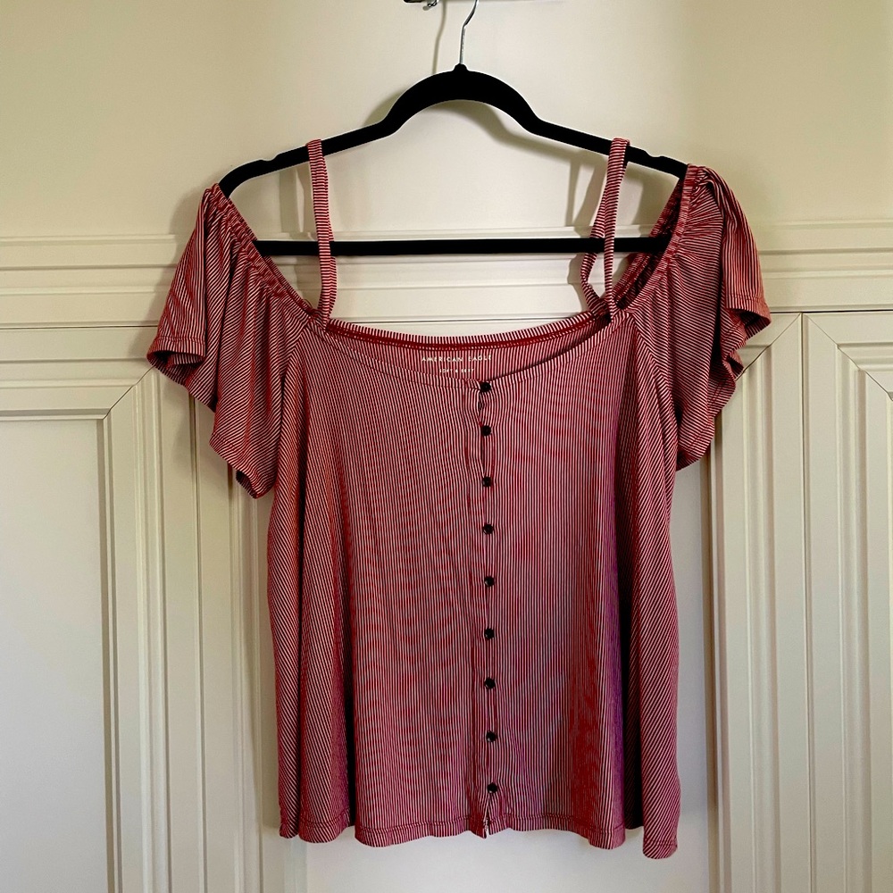 Off the shoulder American eagle top